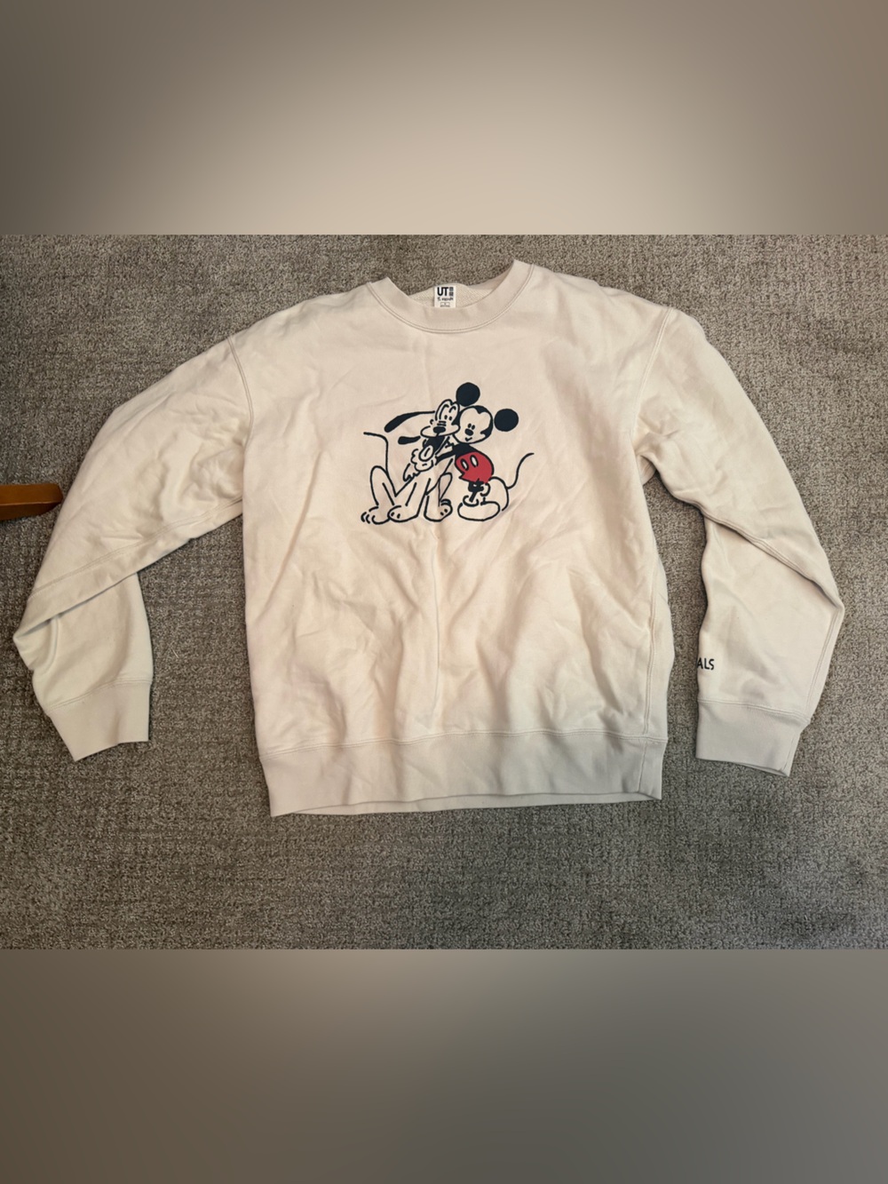 Uniqlo Cream Mickey & Pluto Graphic Crewneck Sweatshirt
